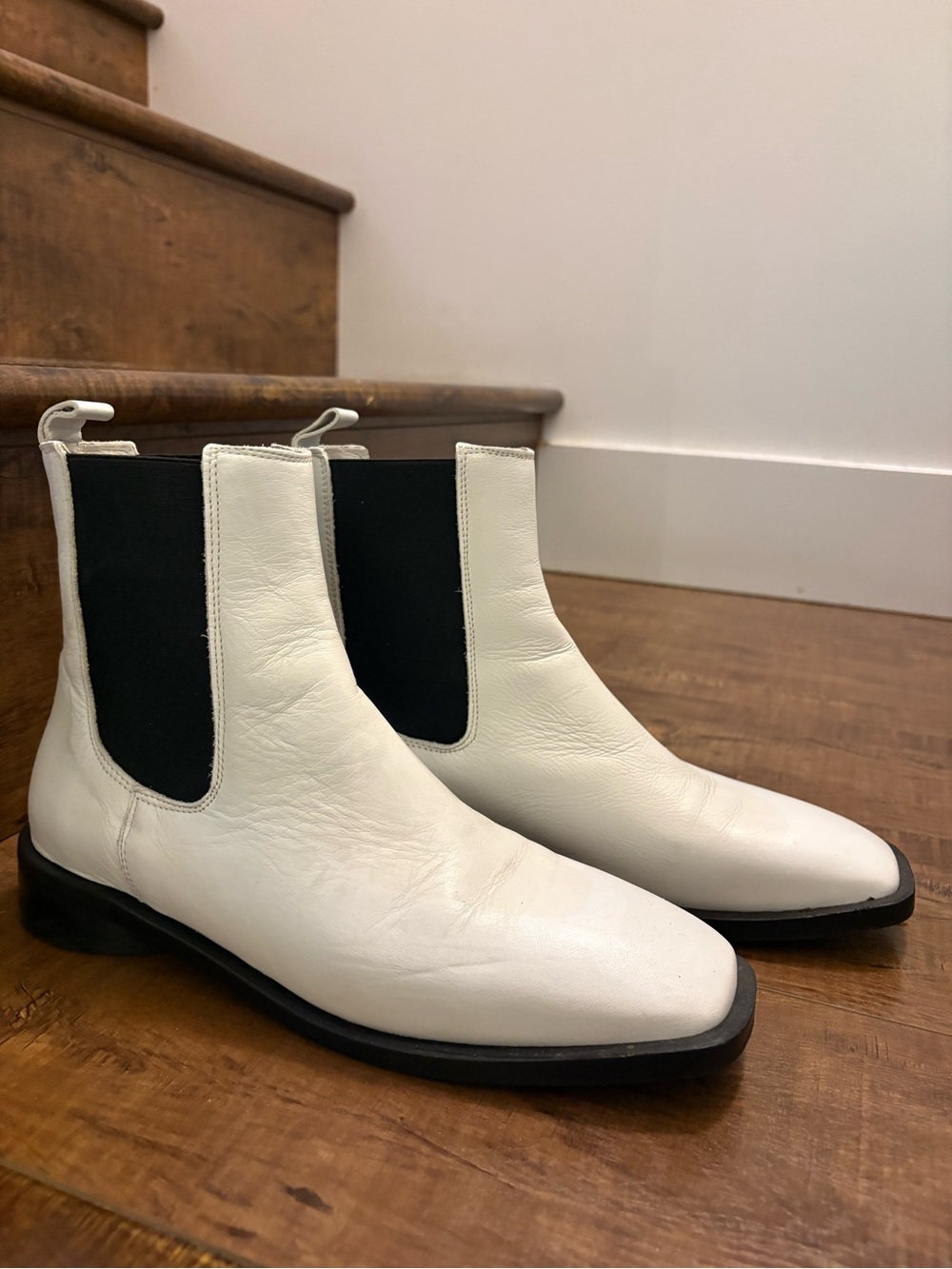 L'INTERVALLE White Chelsea Boots